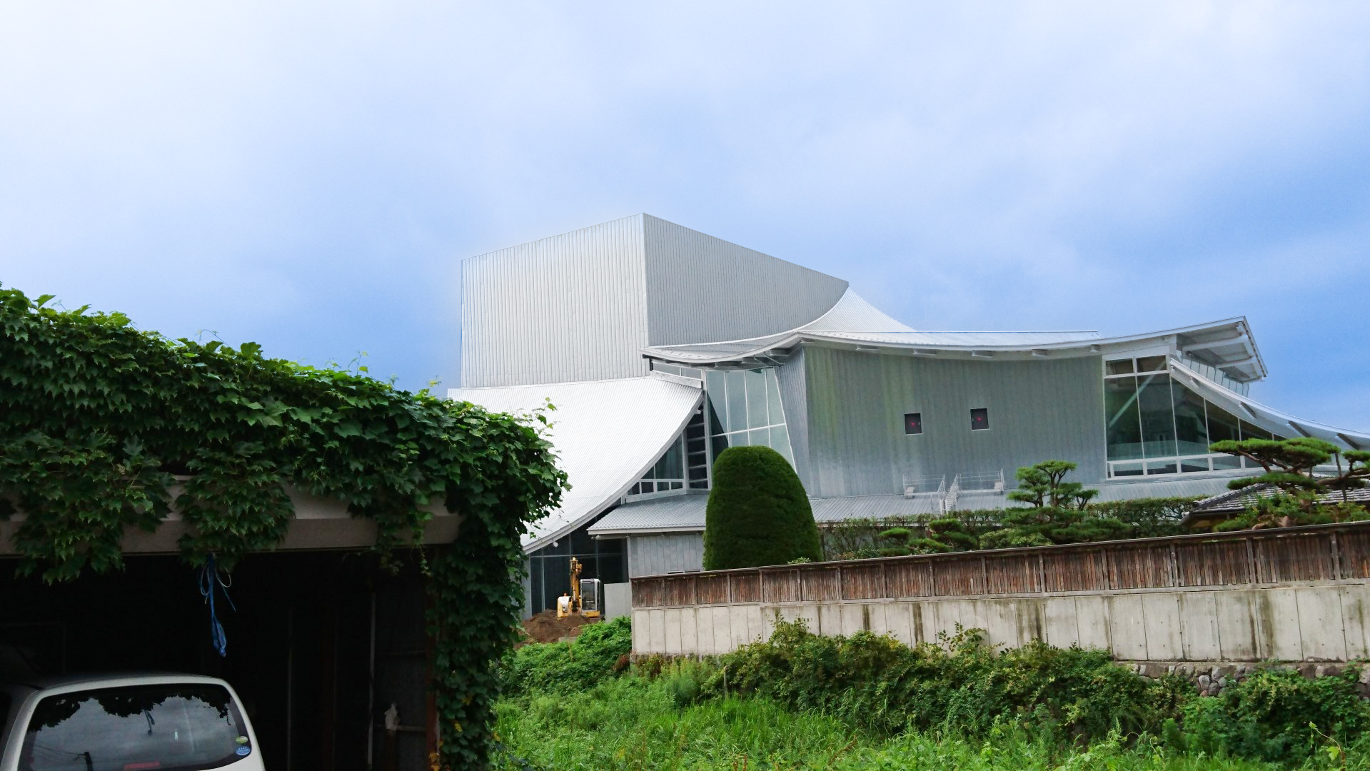 鶴岡文化センター（山形県鶴岡市）